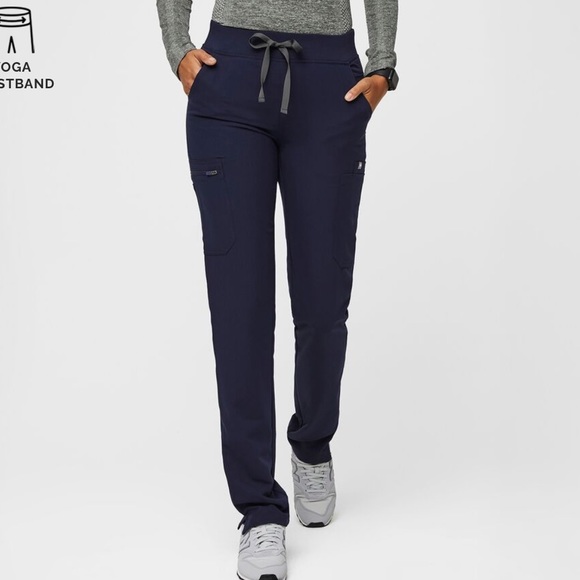 Figs scrubs top and pants - Picture 4 of 4